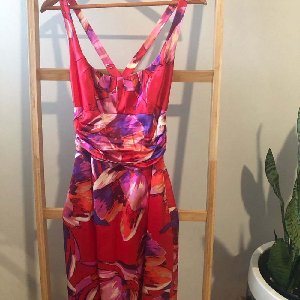 Form fitting David Meister dress